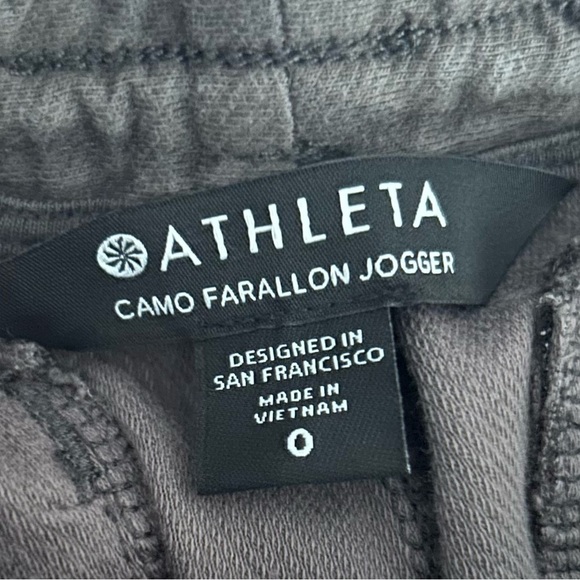 ATHLETA Women’s Camo Farallon Jogger- Camo Olive Green/ Size 0 - Picture 7 of 8